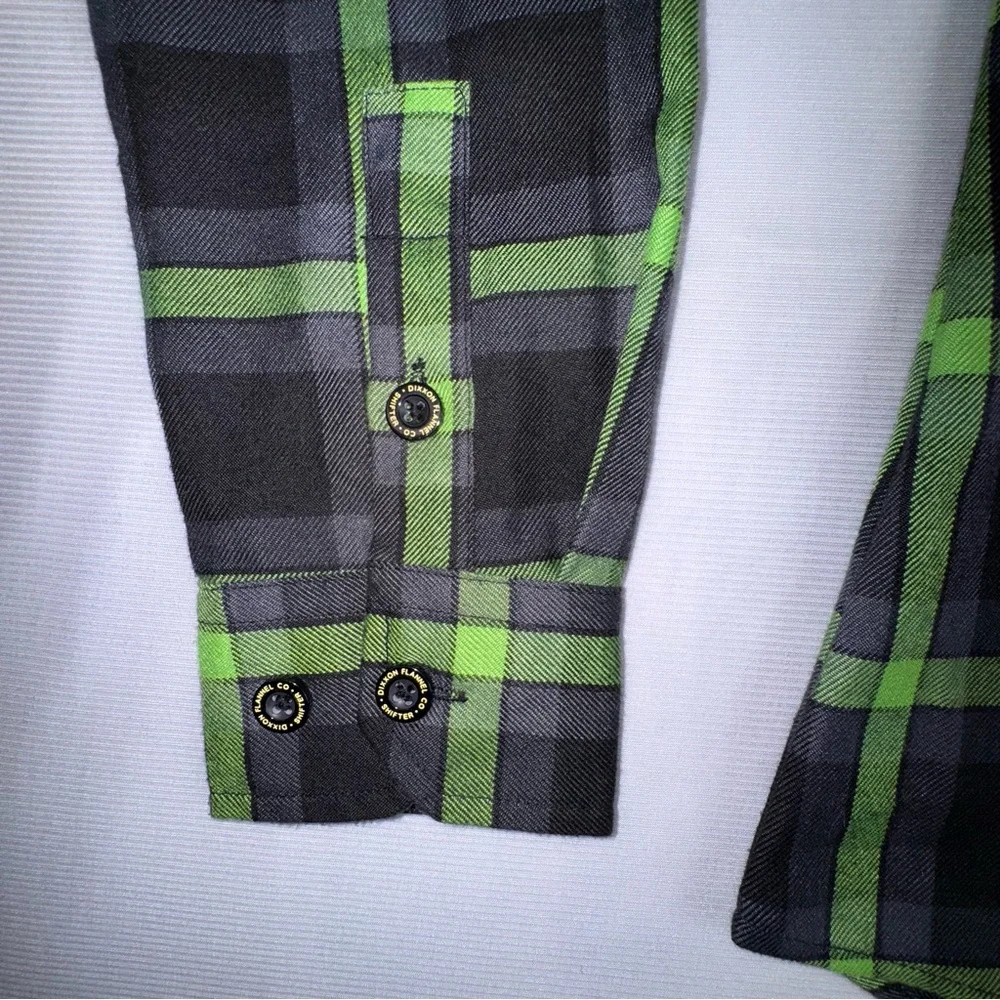 Dixxon Flannel Co Plaid Shirt Women Small Green Black Pearl Snap The Shifter - Picture 4 of 13